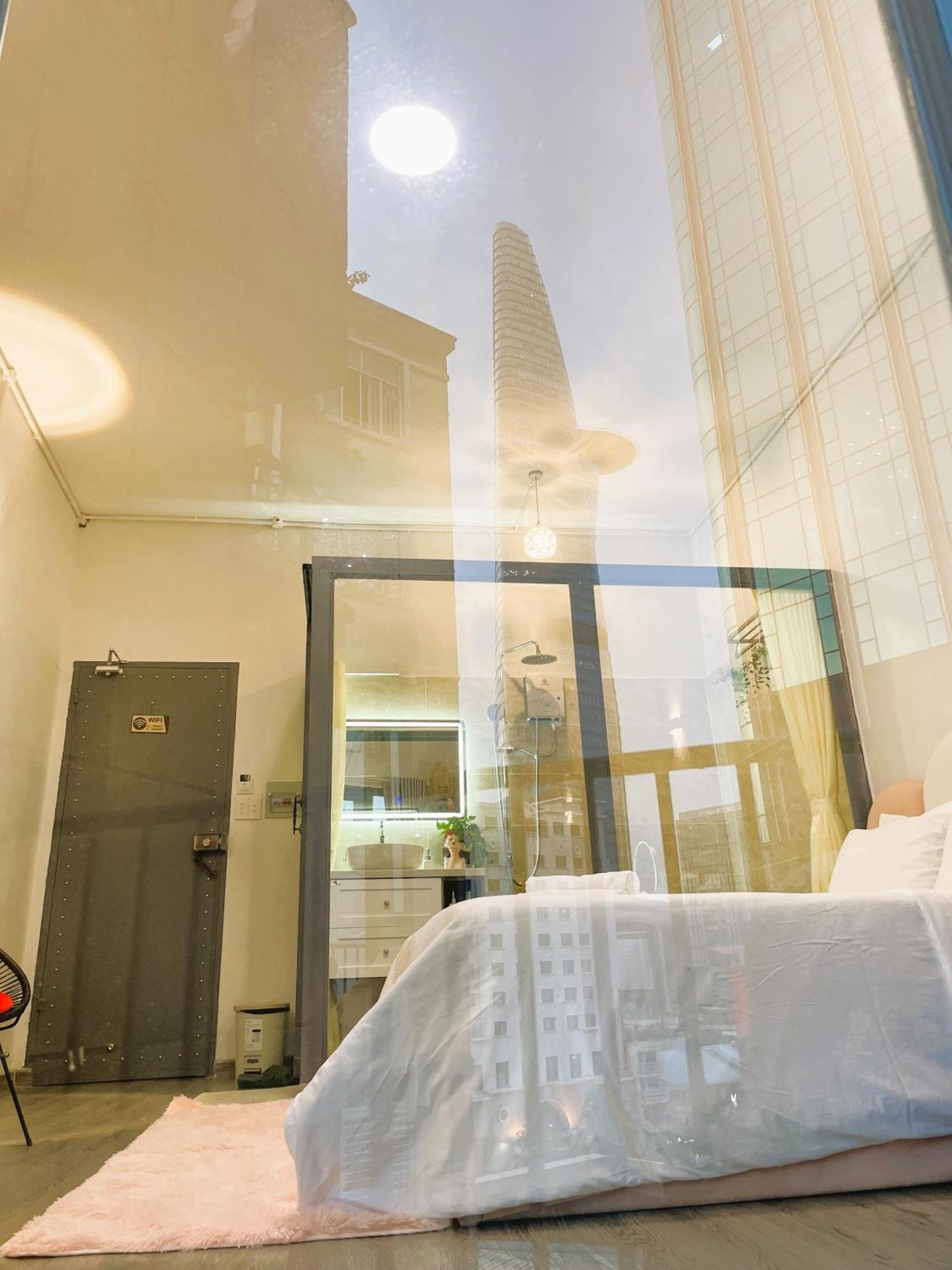 6Even Hotel - Have A Staycation In The Cafe Apartments Building Хошимин Екстериор снимка
