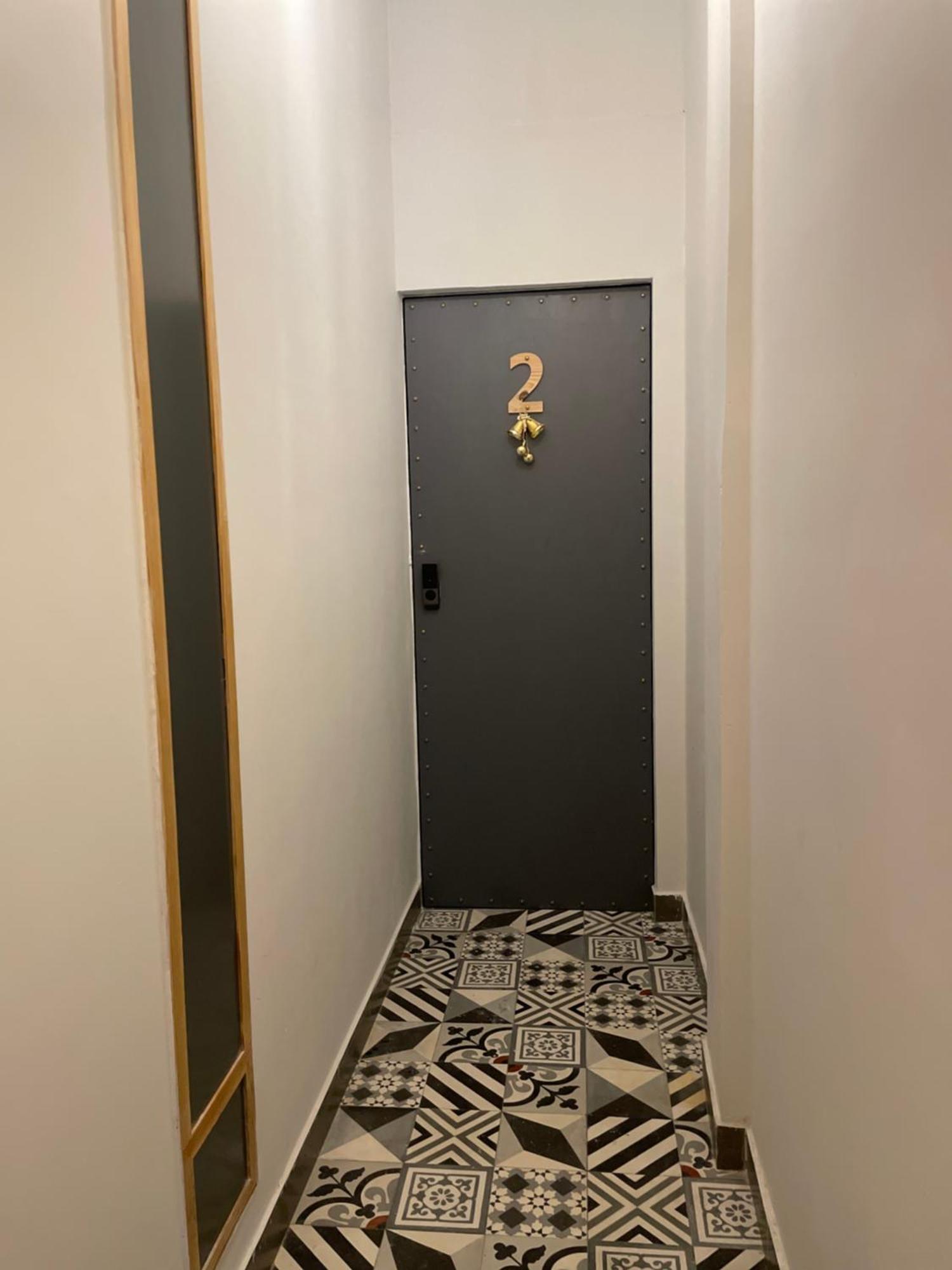 6Even Hotel - Have A Staycation In The Cafe Apartments Building Хошимин Екстериор снимка