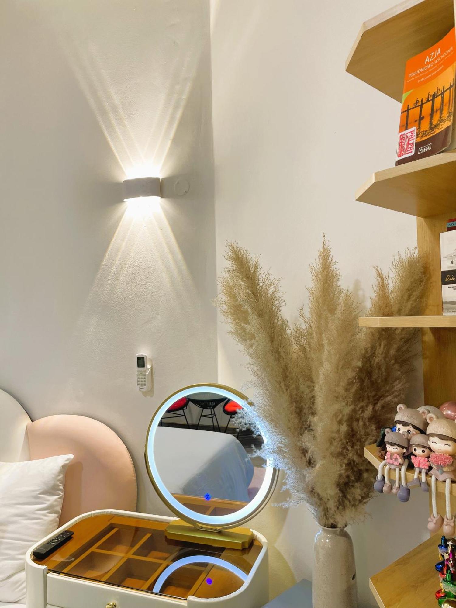 6Even Hotel - Have A Staycation In The Cafe Apartments Building Хошимин Екстериор снимка