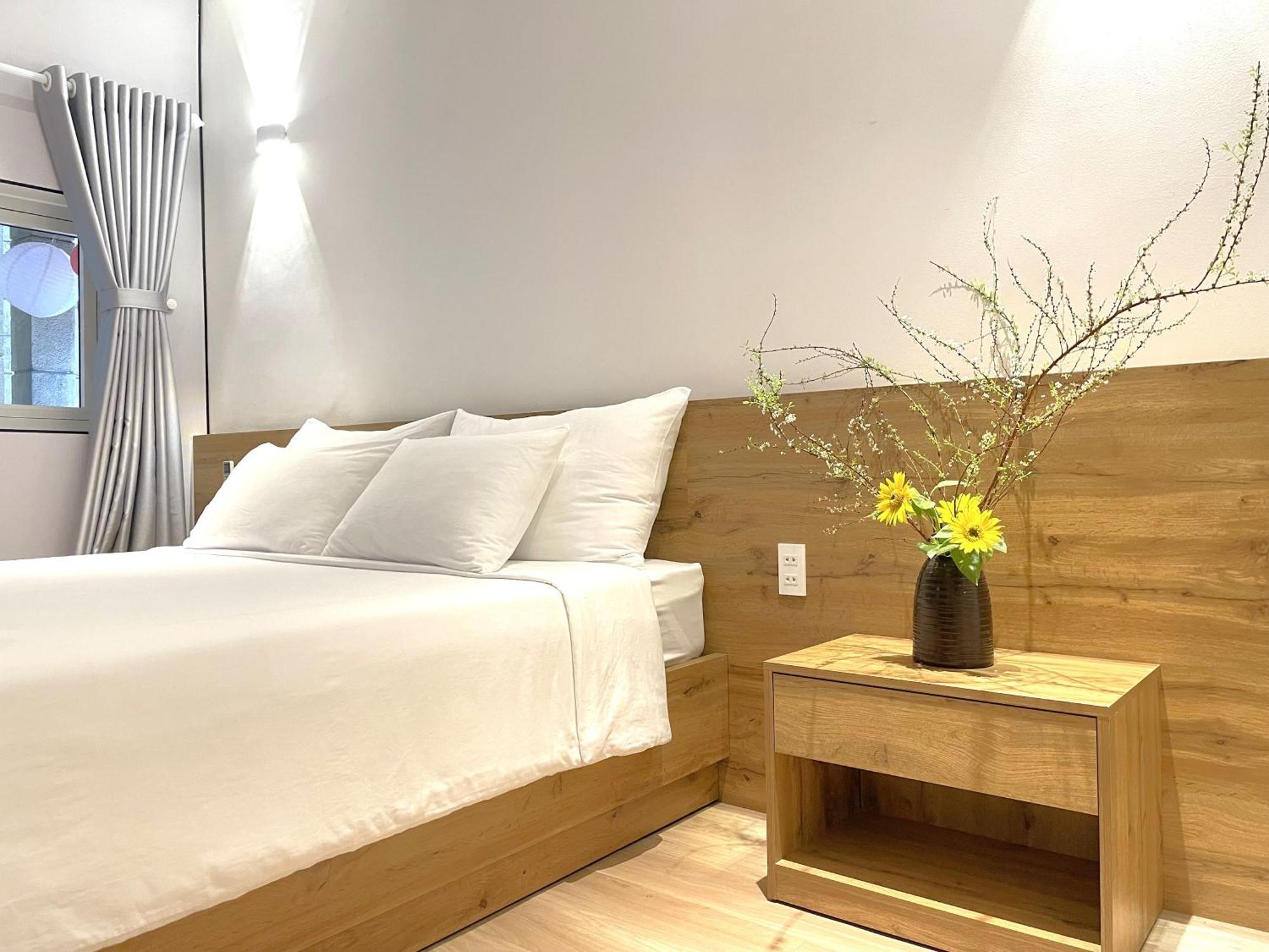 6Even Hotel - Have A Staycation In The Cafe Apartments Building Хошимин Екстериор снимка
